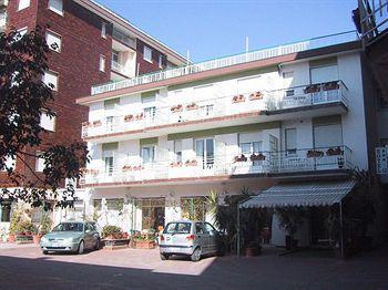 Locazione Turistica Caboto Apartment Arma di Taggia Luaran gambar